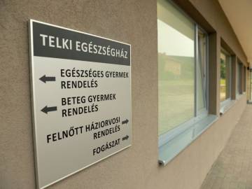 „Nem lehet elégszer hangsúlyozni, hogy akinek gyanús tünetei vannak, azonnal különüljön el”