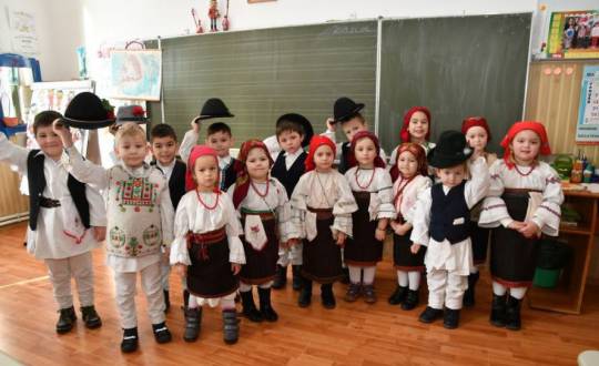 Karácsonyi ajándékcsomagokra gyűjtünk testvérközösségünk gyermekeinek